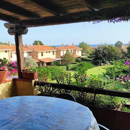 Le Maree Costa Ottiolu Апартаменты *